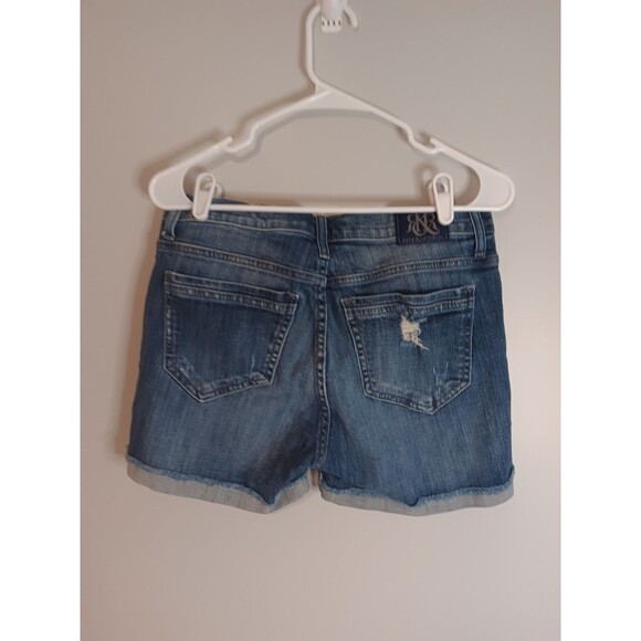 Rock & Republic Denim Shorts Sz 10 Distressed Stud Detail - Picture 2 of 7